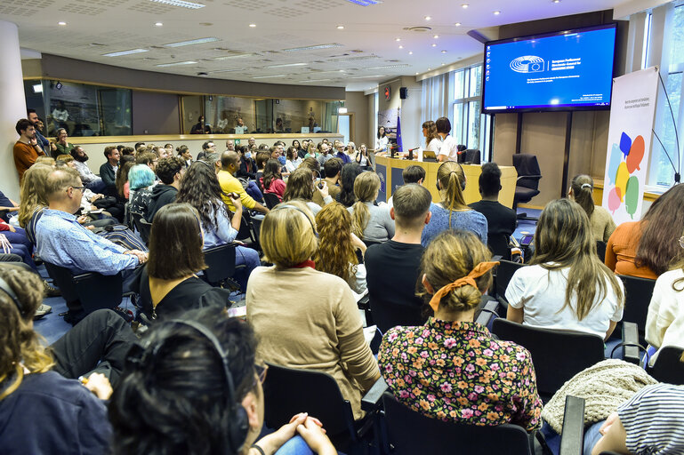 Fotografie 12: Multilingualism Day 2022