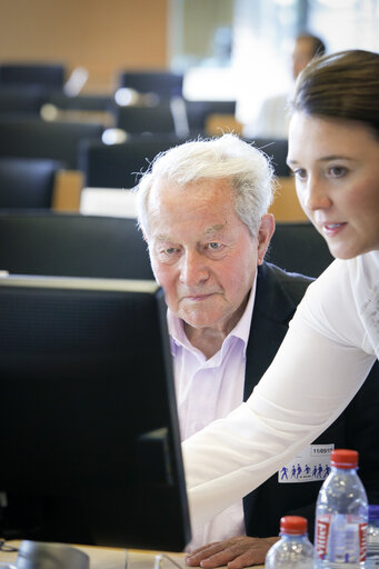 Foto 24: AGRI Public hearing on the European Citizens Initiative (ECI)  ' Stop Vivisection '