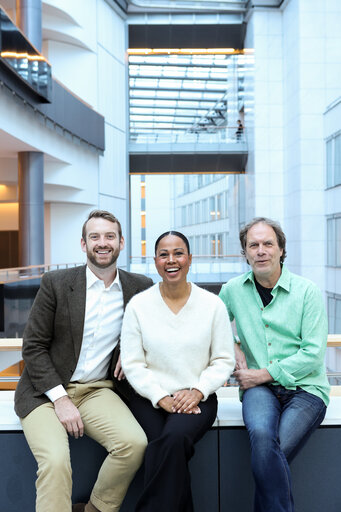 Foto 6: Alice KUHNKE, Pär HOLMGREN and Jakop DALUNDE,  in the EP in Brussels