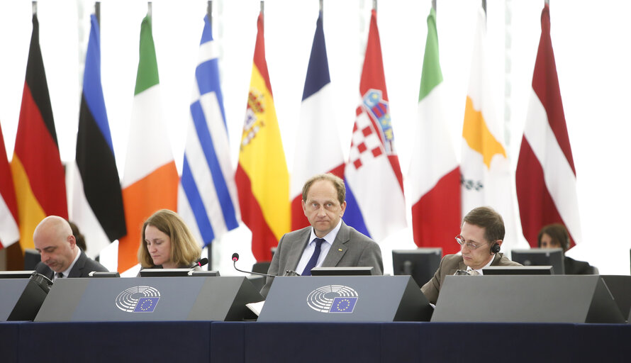 Fotografi 13: Plenary session week 19 2016 in Strasbourg - Decision adopted on the Common European Asylum System reform  Commission statement