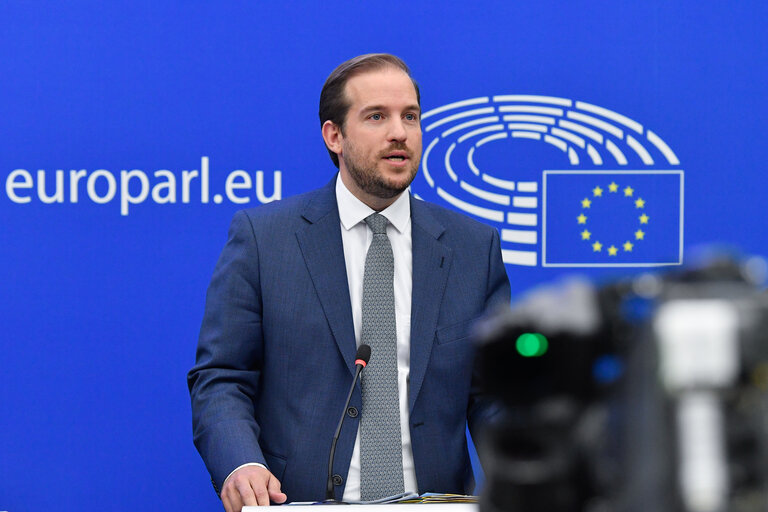 Foto 9: Press briefing EPP group