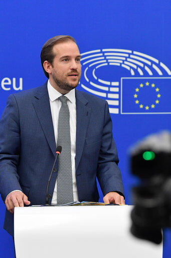 Foto 8: Press briefing EPP group