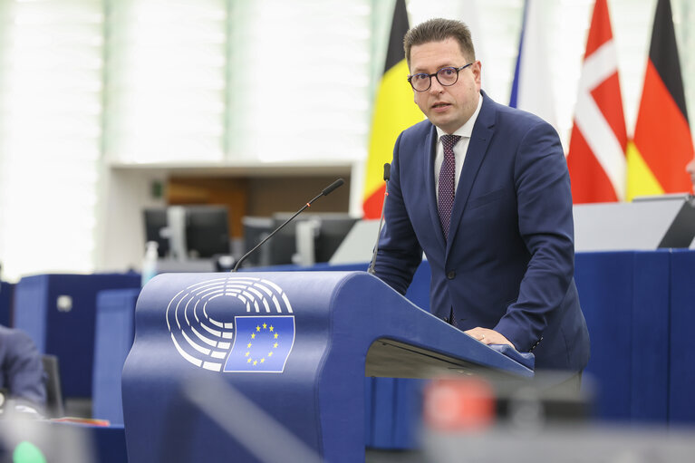 Fotografija 36: EP Plenary session -Topical debate - Whitewashing of the anti-European extreme right in the EU