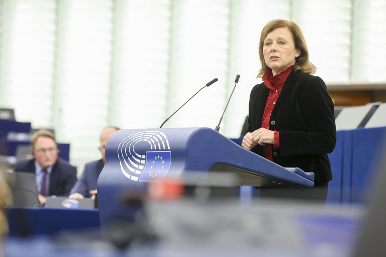 Fotografija 1: EP Plenary session -Topical debate - Whitewashing of the anti-European extreme right in the EU