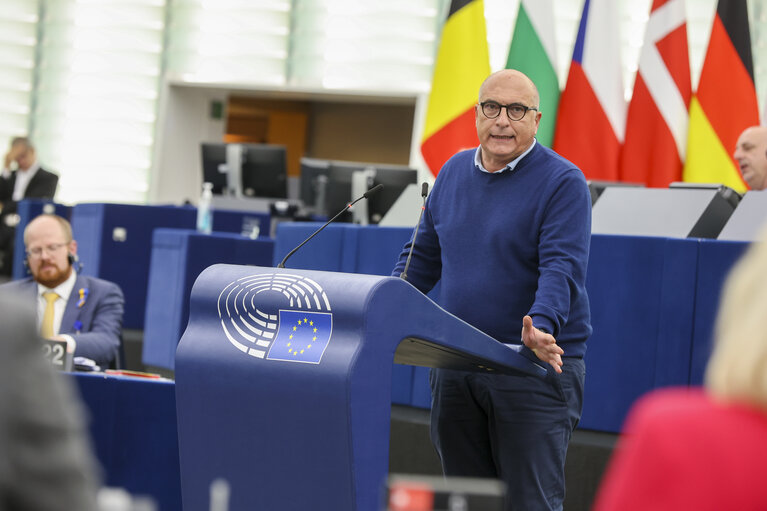 Fotografija 5: EP Plenary session -Topical debate - Whitewashing of the anti-European extreme right in the EU