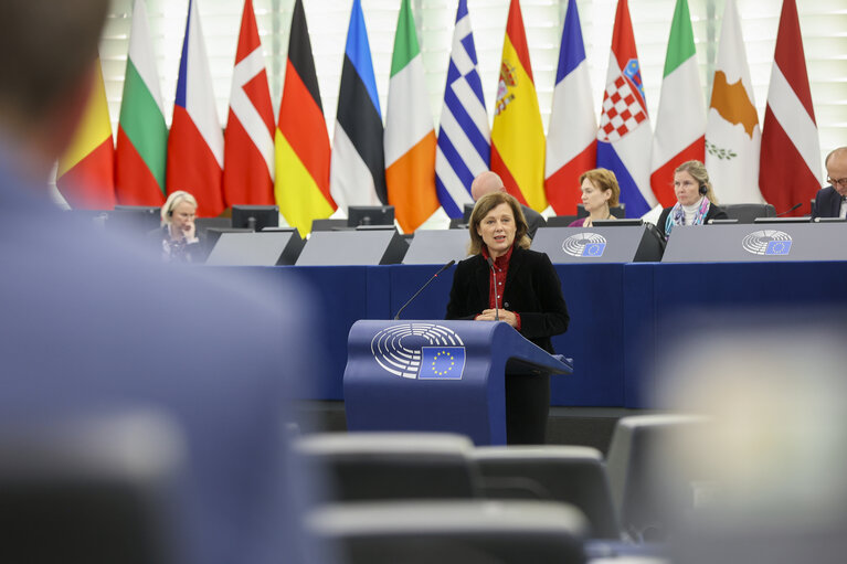 Fotografija 2: EP Plenary session -Topical debate - Whitewashing of the anti-European extreme right in the EU