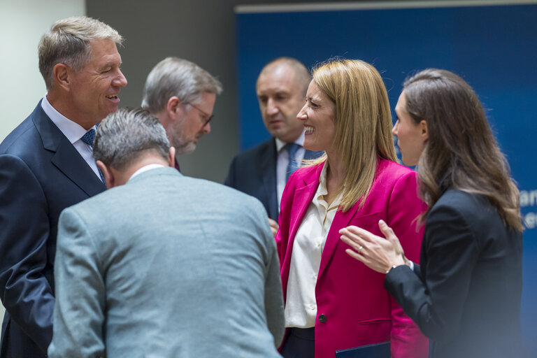 Photo 7 : European Council - Roundtable