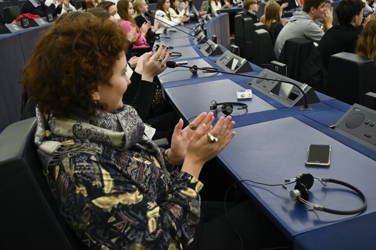 Photo 13: Euroscola