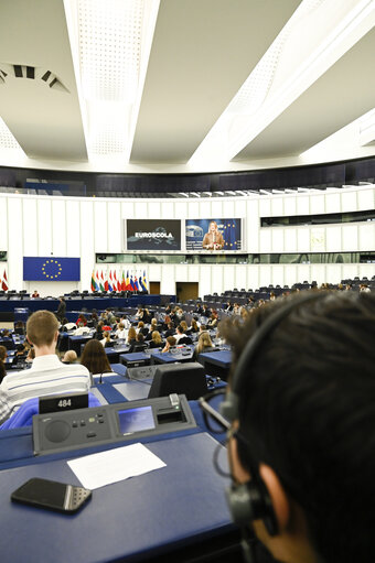 Photo 8: Euroscola