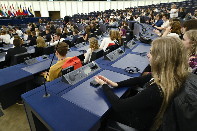 Photo 15: Euroscola