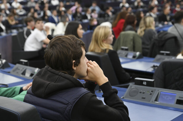 Photo 44: Euroscola