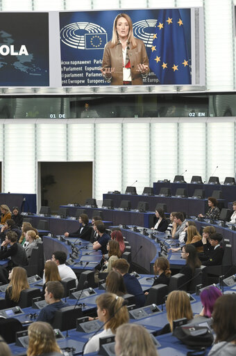 Photo 38: Euroscola