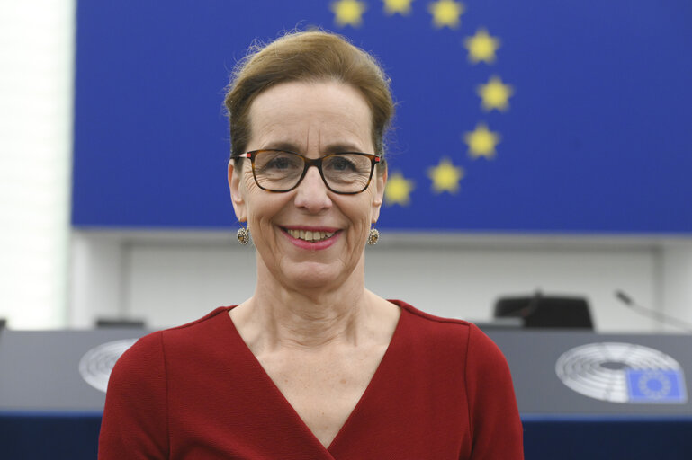 Photo 49: Euroscola