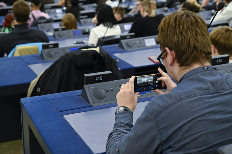 Photo 15: Euroscola