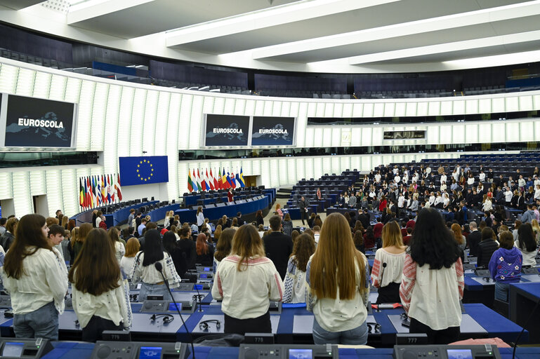 Photo 3: Euroscola