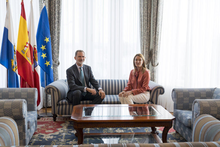 Foto 5: Global Youth Leadership Forum - “Europa, un futuro de esperanza” - Bilateral meeting with Felipe VI, King of Spain