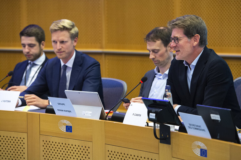 Fotografija 11: Trilogue on the Fit for 55 file related to CO2 emissions for cars and vans