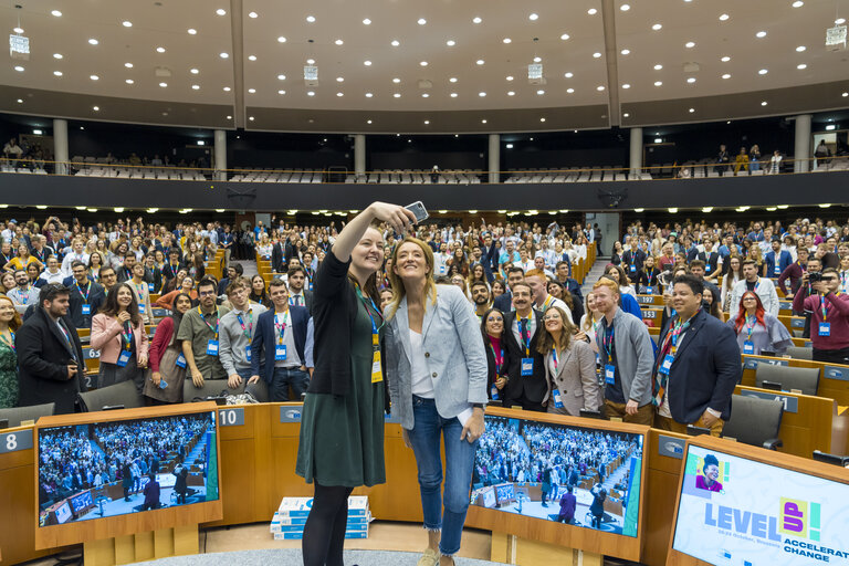 Photo 2 : Youth Democracy event – Level Up!