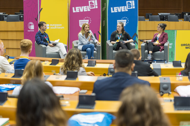 Youth Democracy event – Level Up!