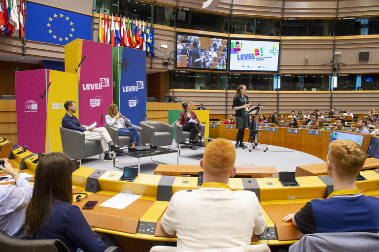 Fotografija 39: Youth Democracy event – Level Up!