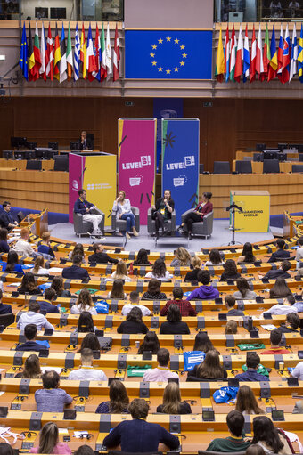 Photo 9 : Youth Democracy event – Level Up!