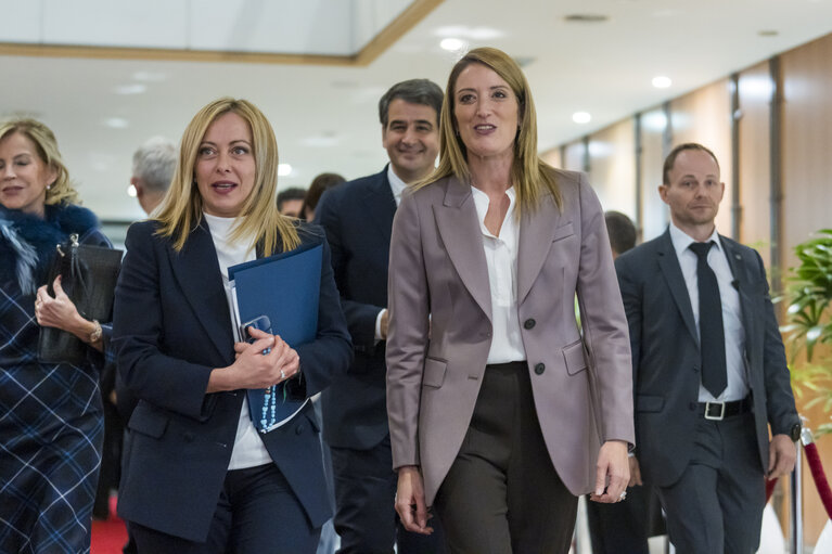 Fotogrāfija 8: Roberta METSOLA, EP President meets with Giorgia MELONI, Italian Prime Minister