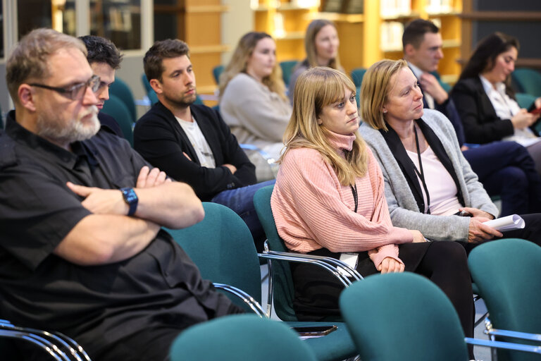 Foto 19: Book presentation ' Die Alpen im Fieber '