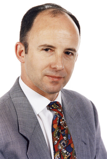 Fotografie 2: Portrait of Javier POMES RUIZ, MEP during the 3rd, 4th, 5th and 6th Parliamentary Terms (1993-2009)