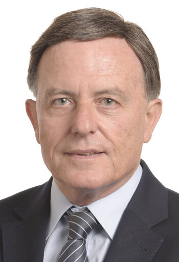 Fotagrafa 1: Alfred SANT - 8th Parliamentary term