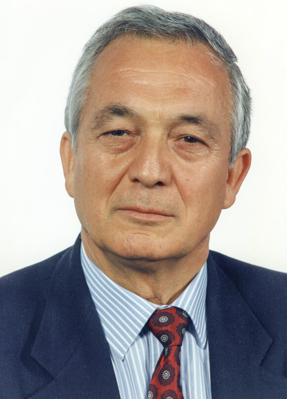 Portrait of Vito NAPOLI, MEP during the 3rd Parliamentary Term (29-04-1994 to 18-07-1994)