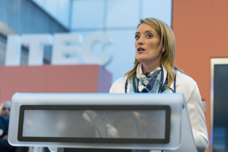 Foto 9: Roberta METSOLA, EP President participates at the ICT Innovation Week