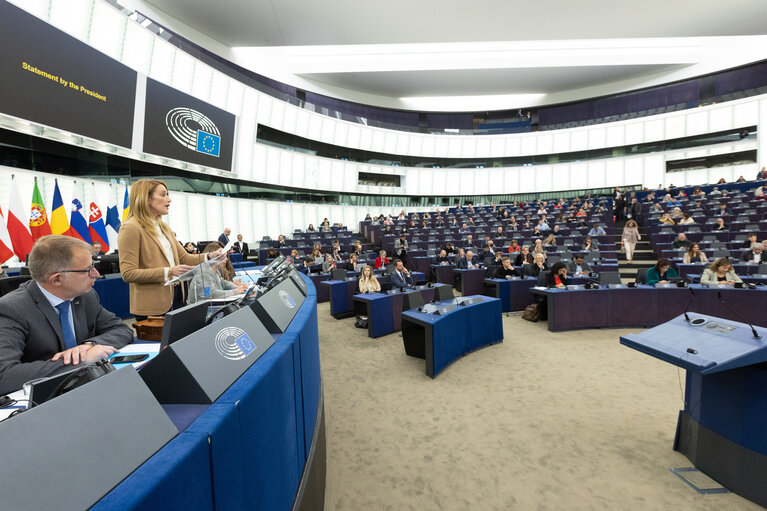 Fotografia 17: EP Plenary session - Resumption of session and order of business