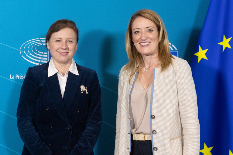 Photo 1 : Roberta METSOLA, EP President meets with Vera JOUROVA, EC Vice-President