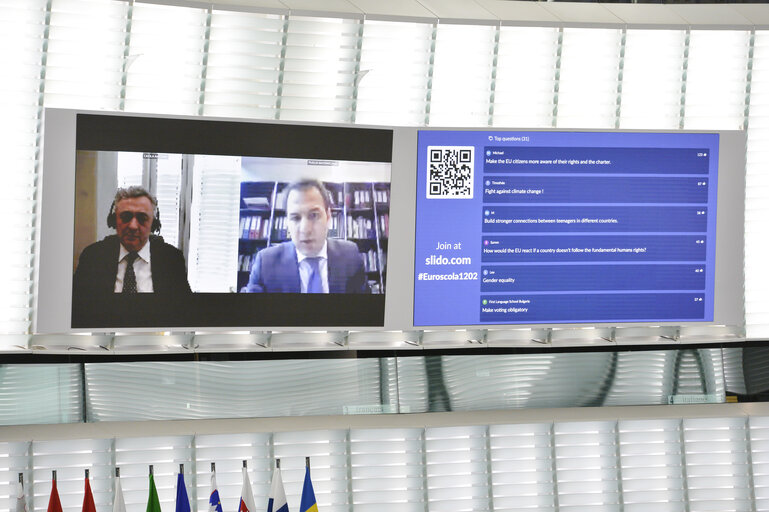 Photo 6: Euroscola Online