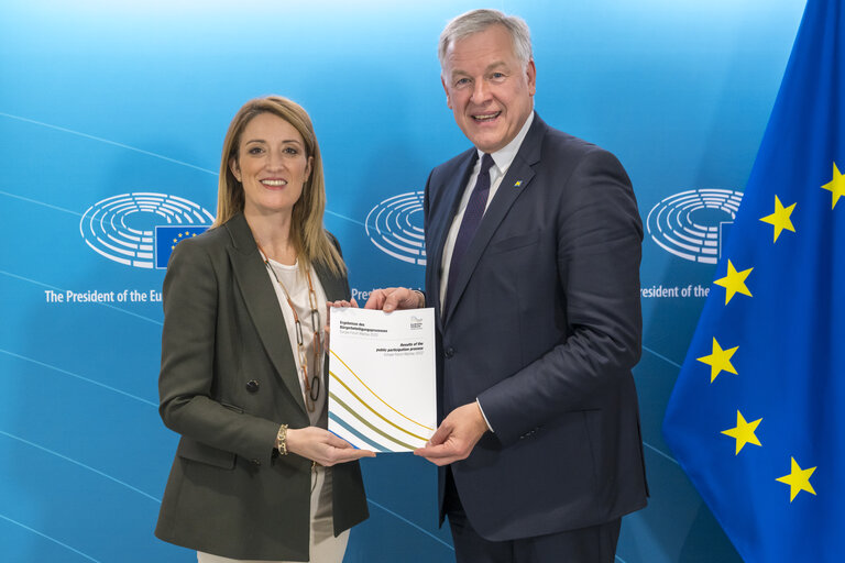 Fotografia 2: Roberta METSOLA, EP President meets with Martin EICHTINGER, Austrian Minister