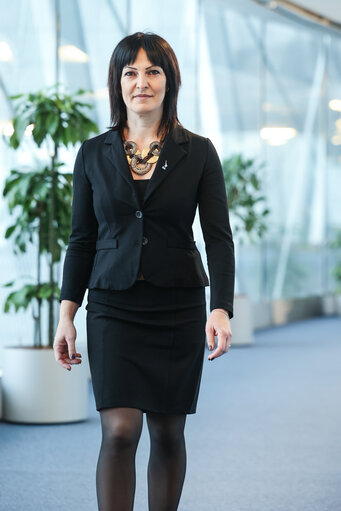 Foto 5: Elisabetta DE BLASIS in the EP in Brussels