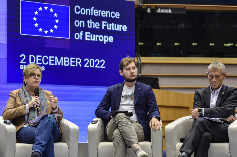 Fotografie 43: Conference on the Future of Europe - Feedback Event