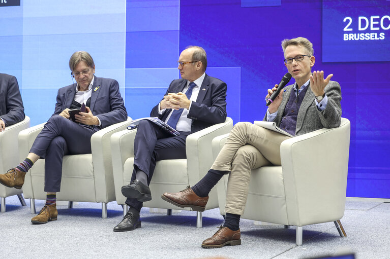 Fotografie 12: Conference on the Future of Europe - Feedback Event