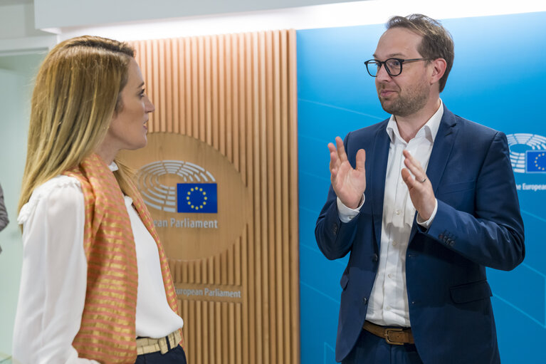 Photo 4 : Roberta METSOLA, EP President meets with Dominic FRITZ, Mayor of Timișoara