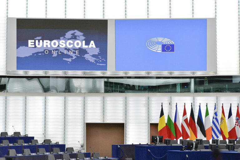 Photo 18: Euroscola Online