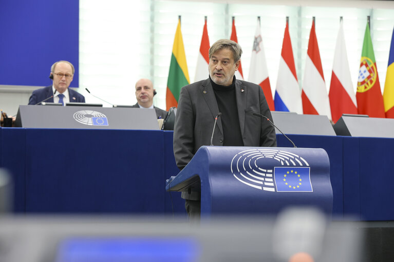 Foto 22: EP Plenary session - Preparation of the European Council meeting of 15-16 December 2022