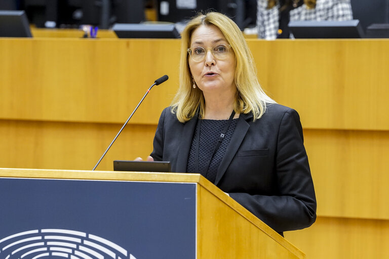 Photo 29 : EP Plenary session - A WTO-compatible EU carbon border adjustment mechanism