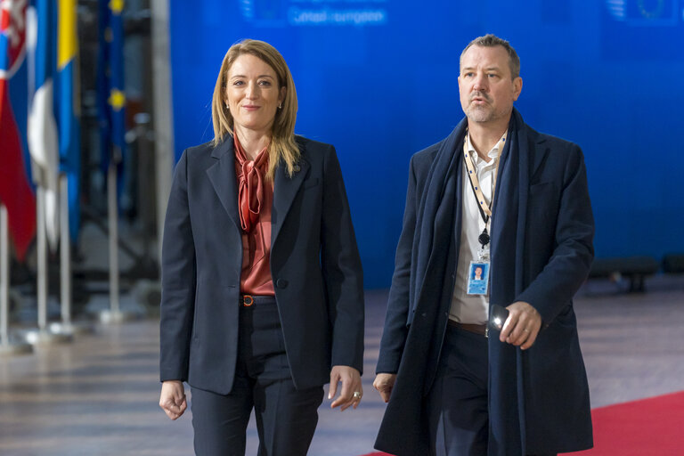 Photo 12: European Council - Arrival of Roberta METSOLA, EP President