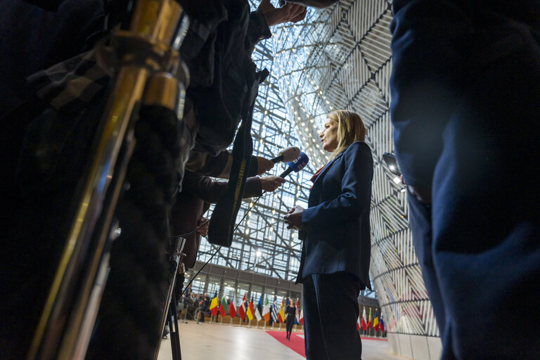 Photo 4: European Council - Arrival of Roberta METSOLA, EP President