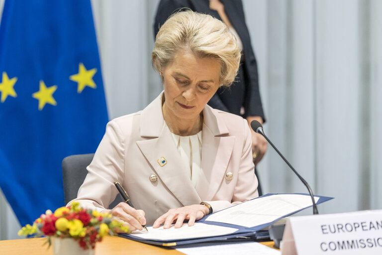 Fotografija 18: European Council - Signing ceremony of the European Declaration on digital rights and principles for the digital decade and the EU Legislative Priorities for 2023 and 2024 - Joint Declaration of the European Parliament, the Council of the European Union and the European Commission..