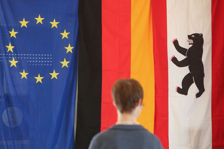 Nuotrauka 5: European Elections 2019. Polling stations, people voting, voting booth in Germany