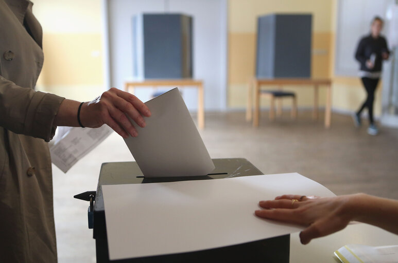 Fotagrafa 11: European Elections 2019. Polling stations, people voting, voting booth in Germany