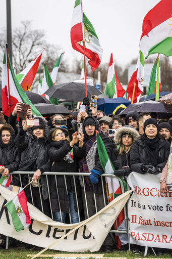 Suriet 3: Roberta METSOLA, EP President delivers a speech at the Iranian Solidarity Rally in Strasbourg