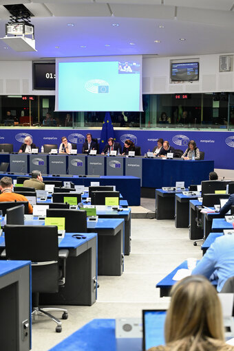 Fotó 1: ENVI extraordinary meeting - Exchange of views with Virginijus SINKEVICIUS, Commissioner for Environment, Oceans and Fisheries, on the outcome of the fifteenth meeting of the Conference of the Parties to the Convention on Biological Diversity