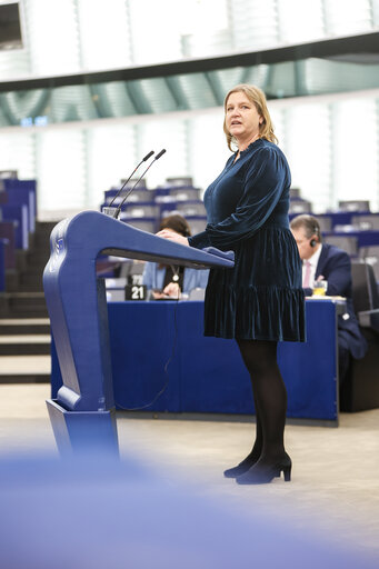 Снимка 13: EP Plenary session - Presentation of the programme of activities of the Swedish Presidency